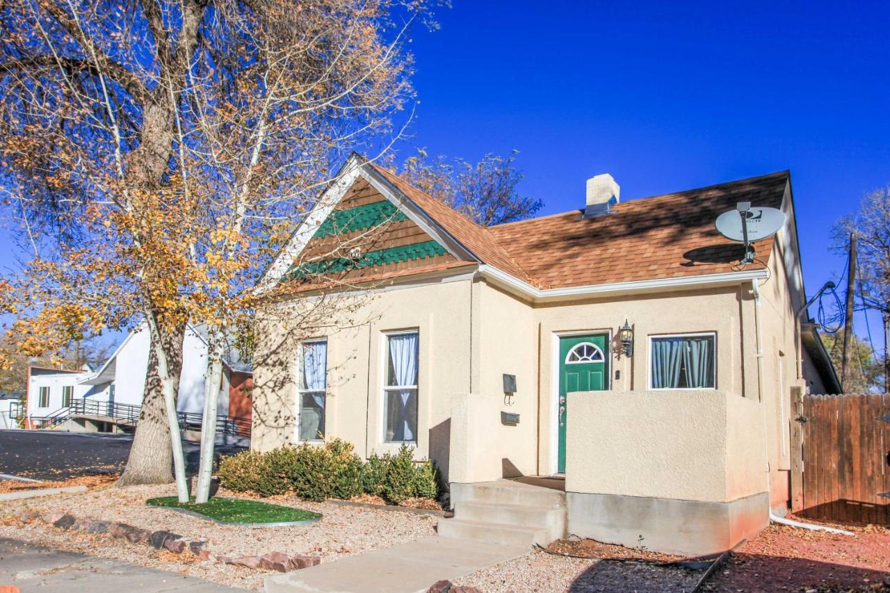 Downtown Home With Grill 5 Mi To Garden Of The Gods Colorado Springs Exterior photo